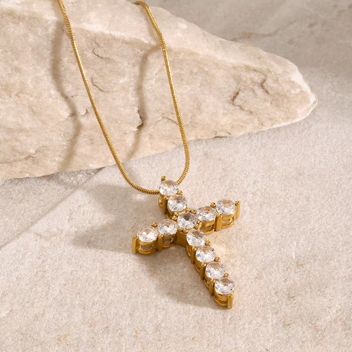 Cynthia Cross – Gold Zircon Pendant Necklace