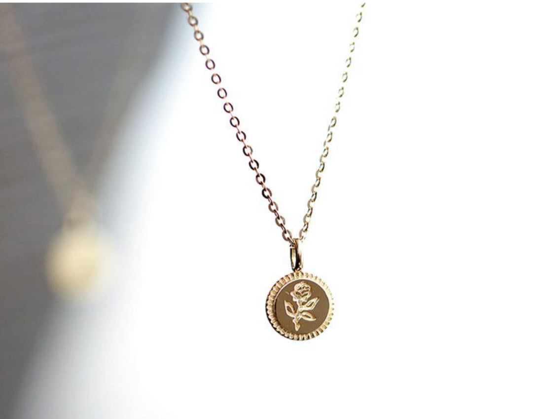 Dainty Rose Necklace