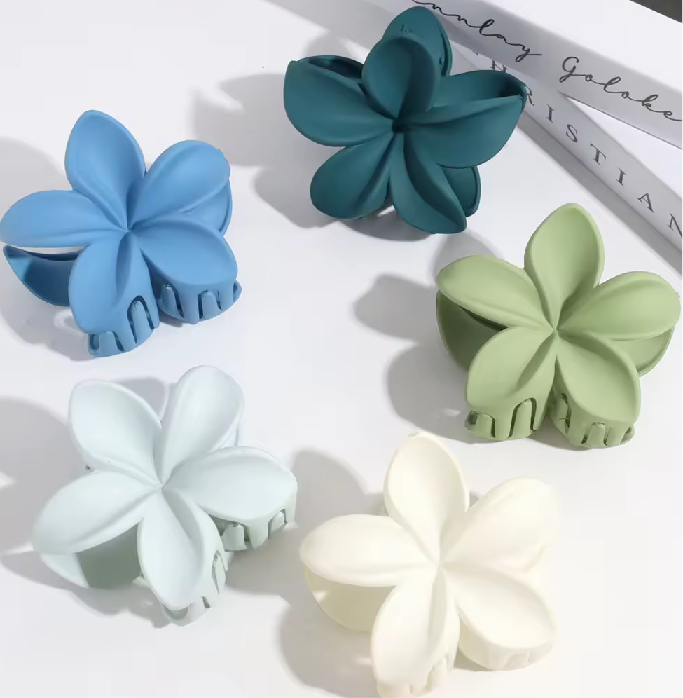 Matte Frangipani Claw