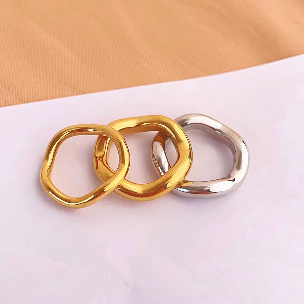 Tide wave Ring