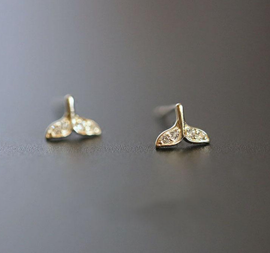 Dainty Whales Tail Earrings