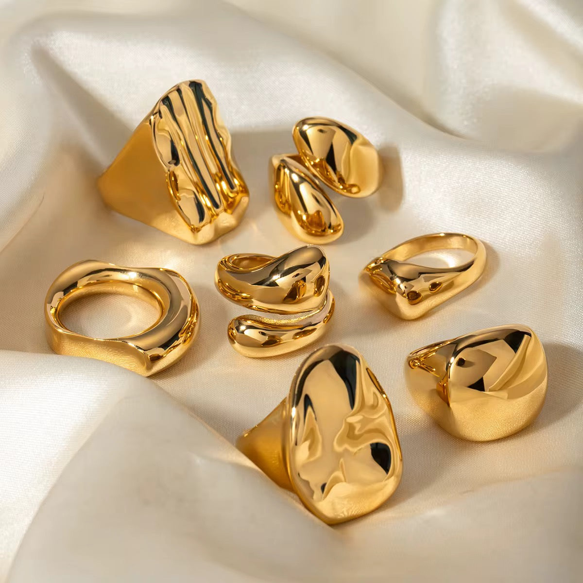 Carol Chunky Spiral Ring