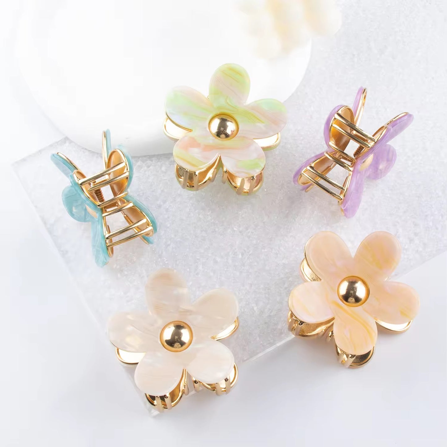 Gradient Flower Claw