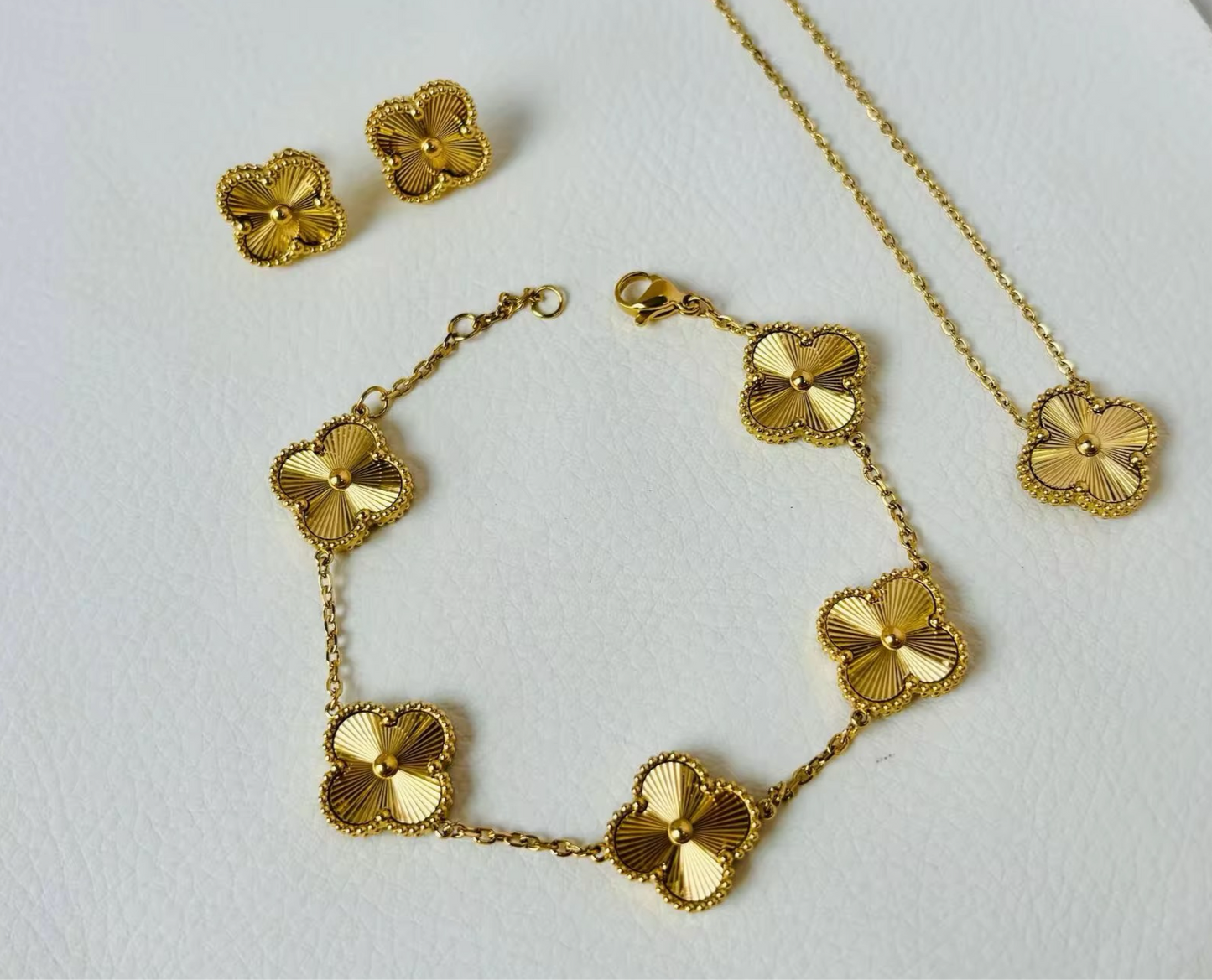 Classic Clover Set - Gold