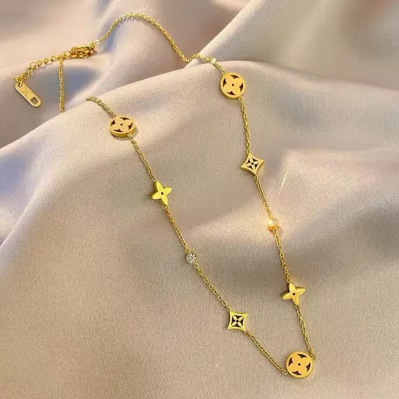 Dainty Zircon Clover Hollow Bracelet & Necklace Set