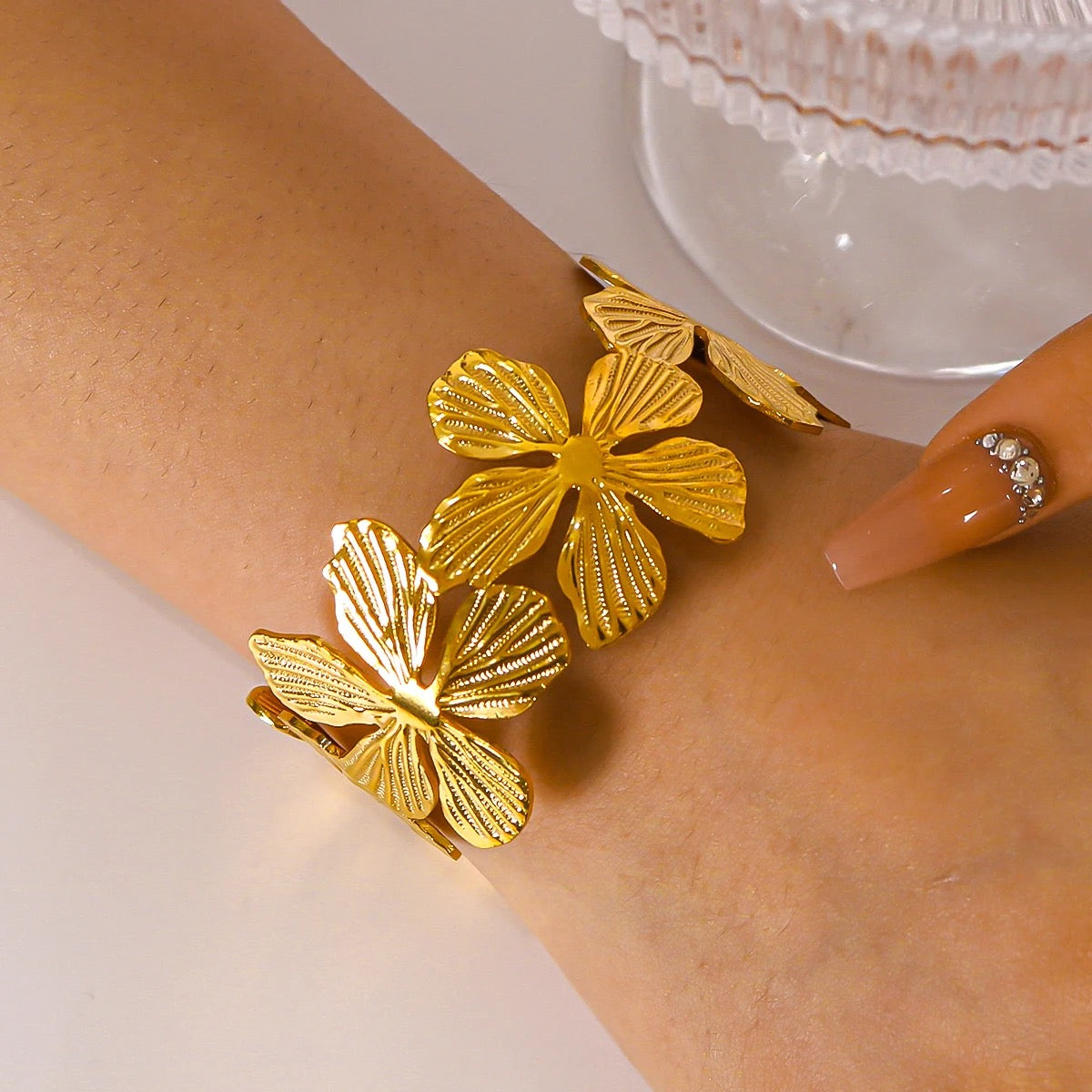 Senibua Cuff