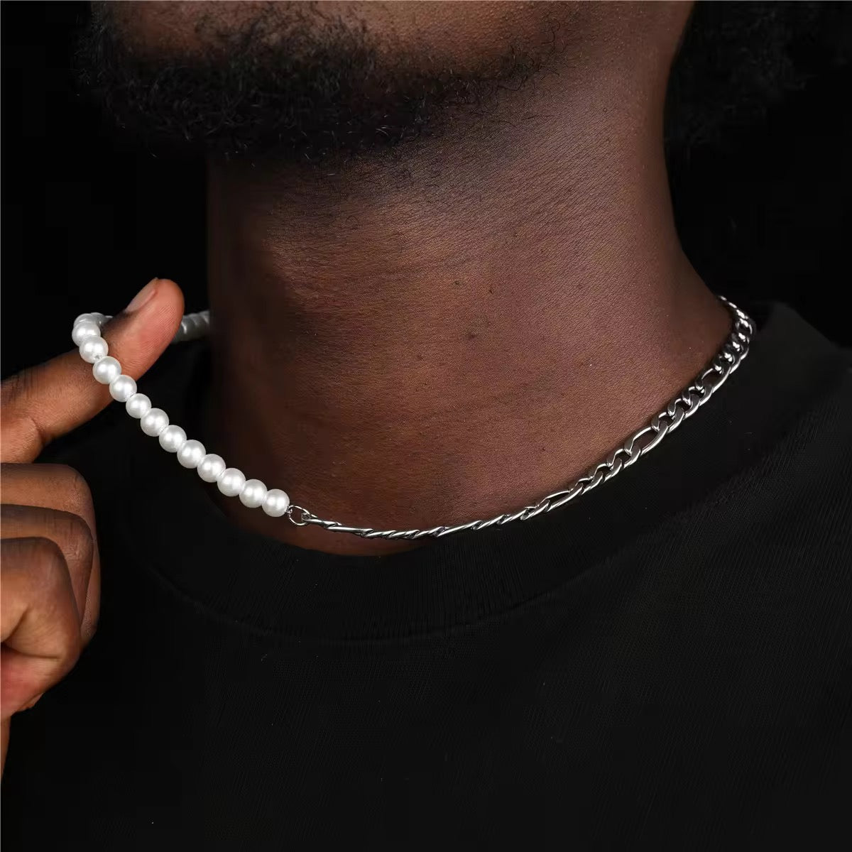 Aventi Pearl Necklace