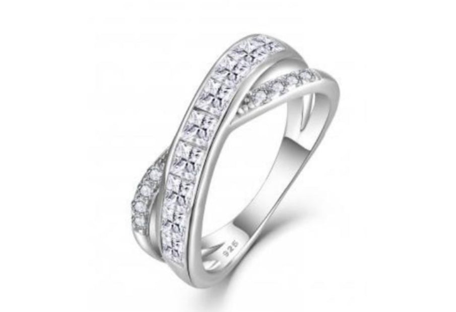 Arahia Crossover Ring