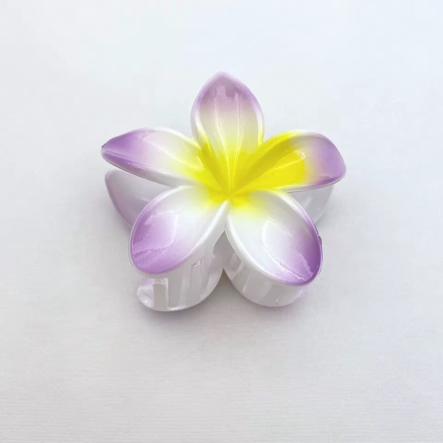 Ari Frangipani Hair Claws