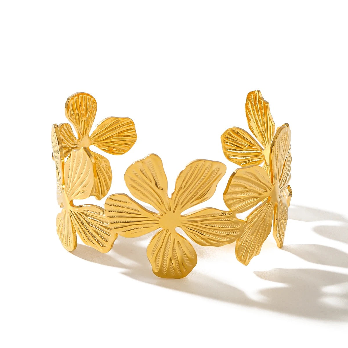 Senibua Cuff