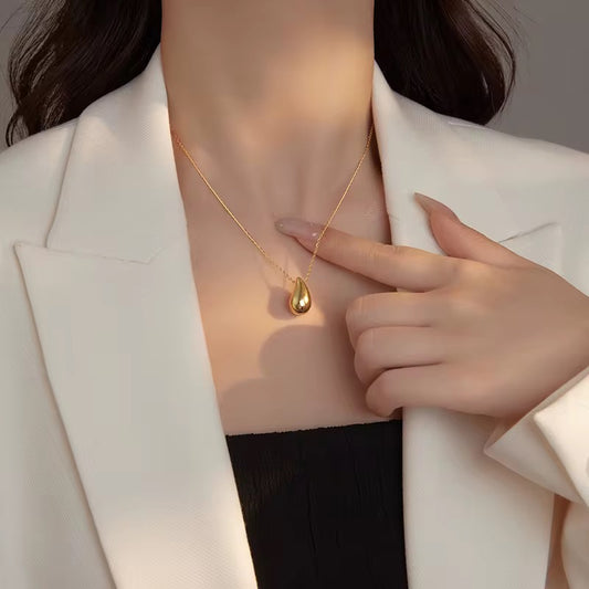 Golden Teardrop Necklace