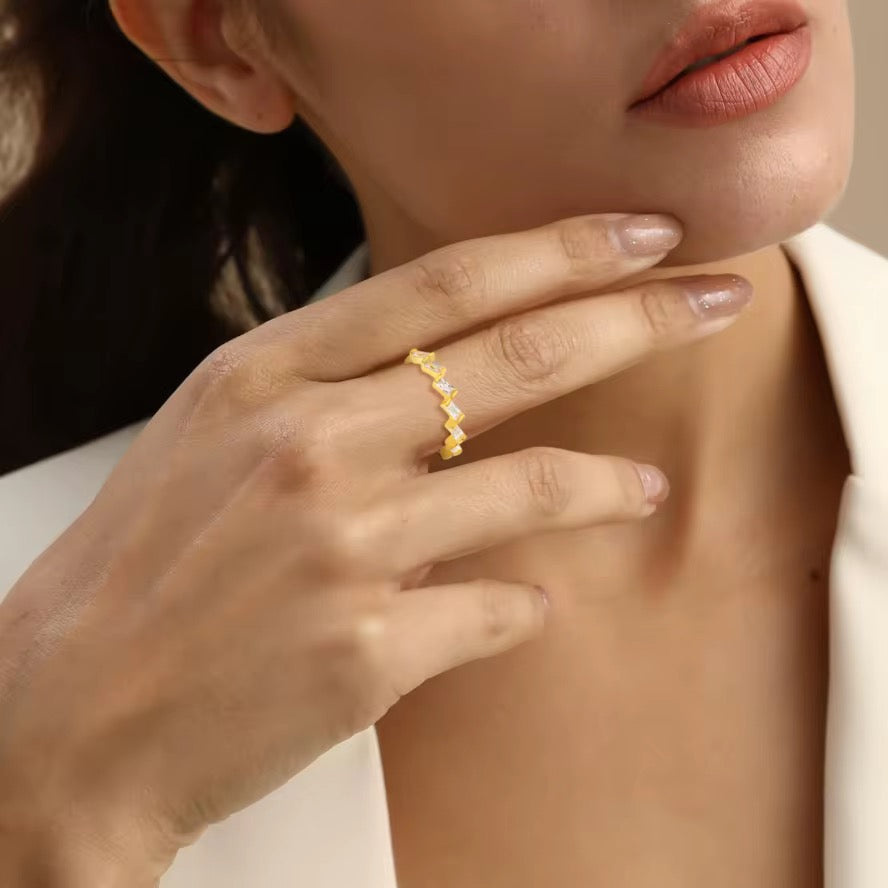 Verona Crown Ring