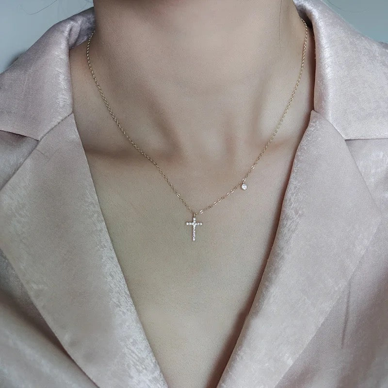 Dainty Cross Necklace - Gold