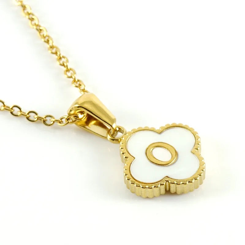 Clover Initial necklaces