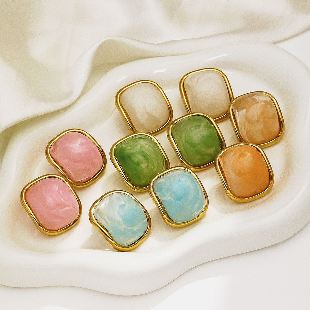 Chunky Resin Studs -White