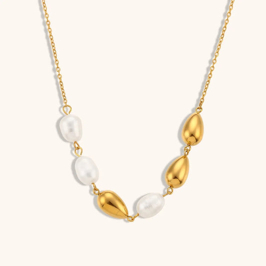 Goldie Pearl Necklace