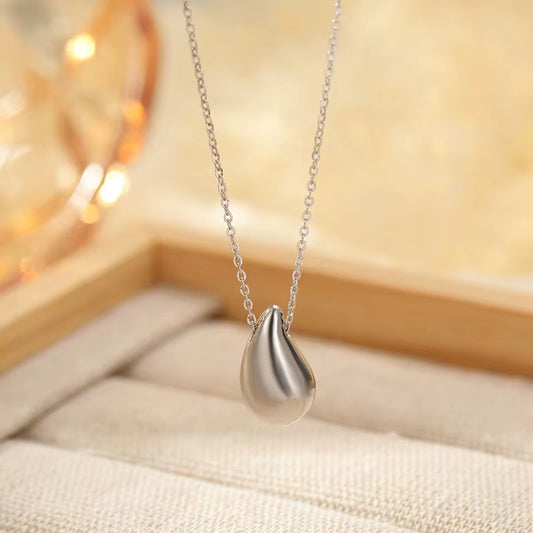 Silver Teardrop Necklace