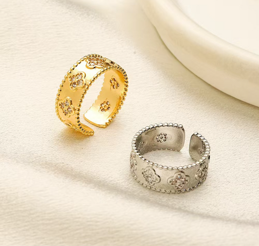 Clover 3D Ring