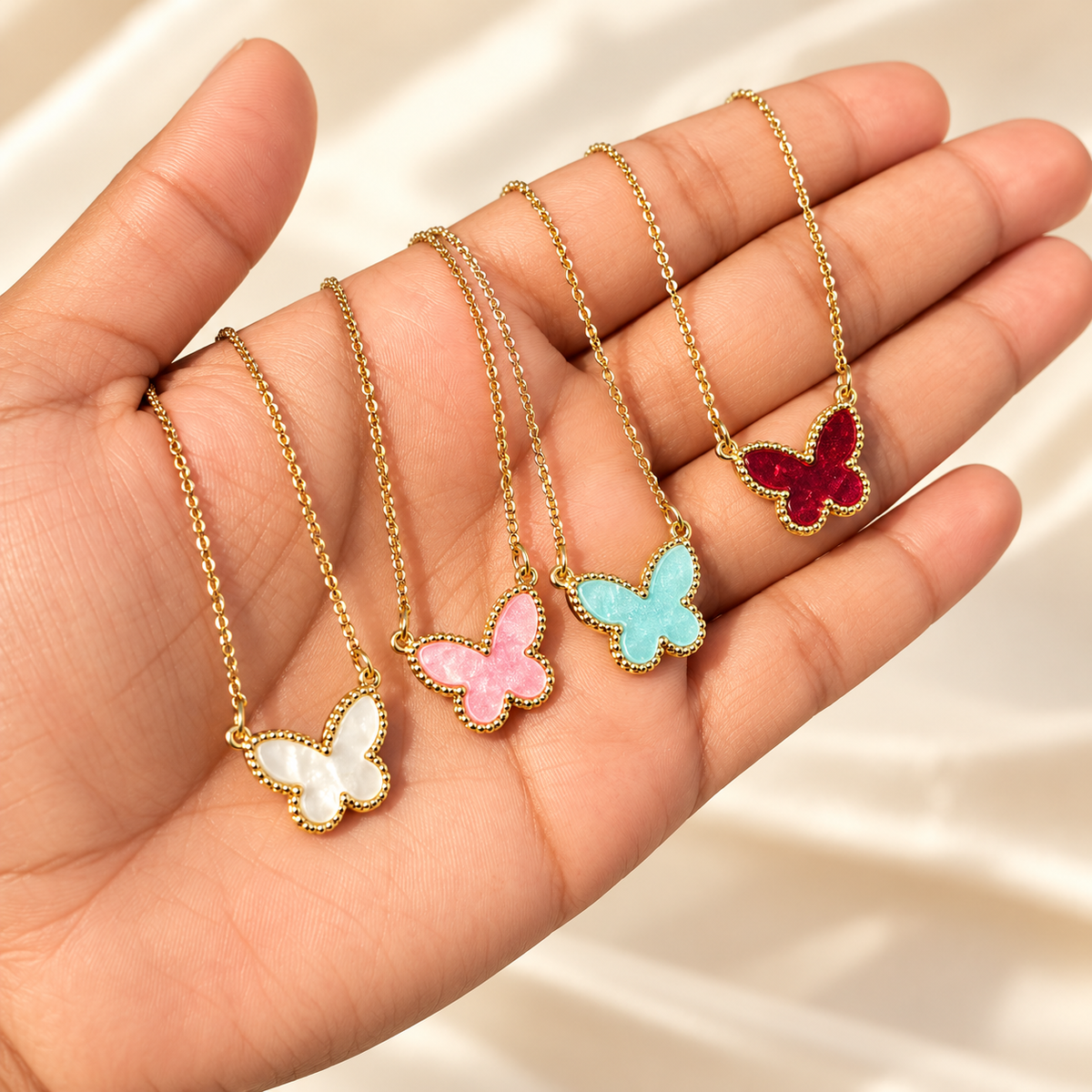 Mariposa Necklace