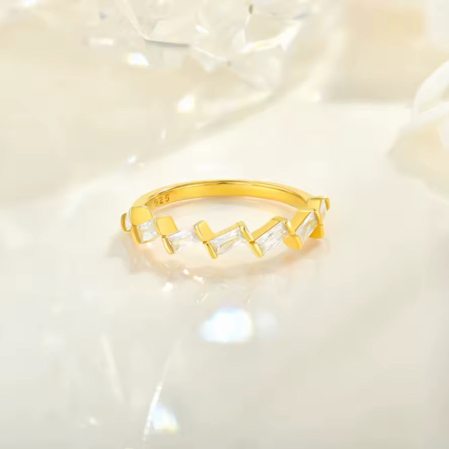 Verona Crown Ring
